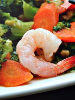 Shrimp and Broccoli in Garlic Sauce