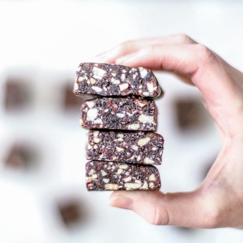 3Ingredient Blueberry Almond Energy Bars {gluten free, no bake, no