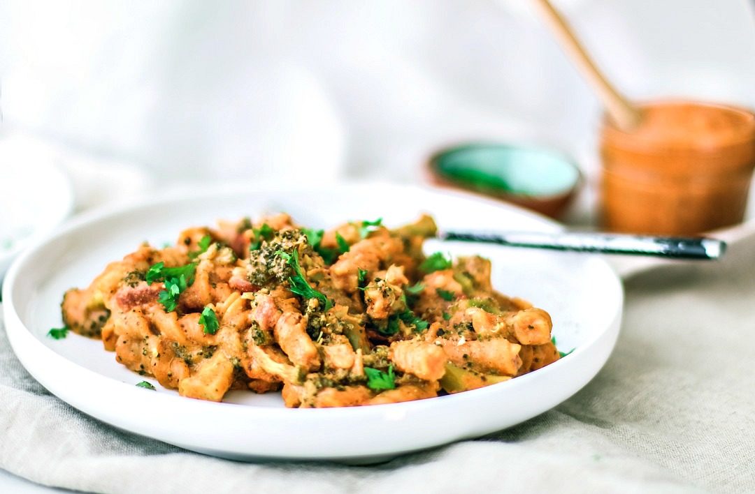 Creamy Instant Pot Pasta With Romesco Sauce plated