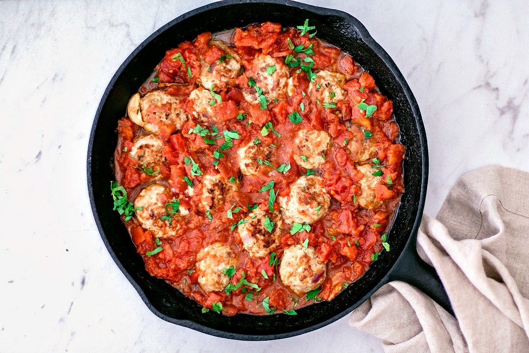 tender turkey meatballs with easy marinara sauce