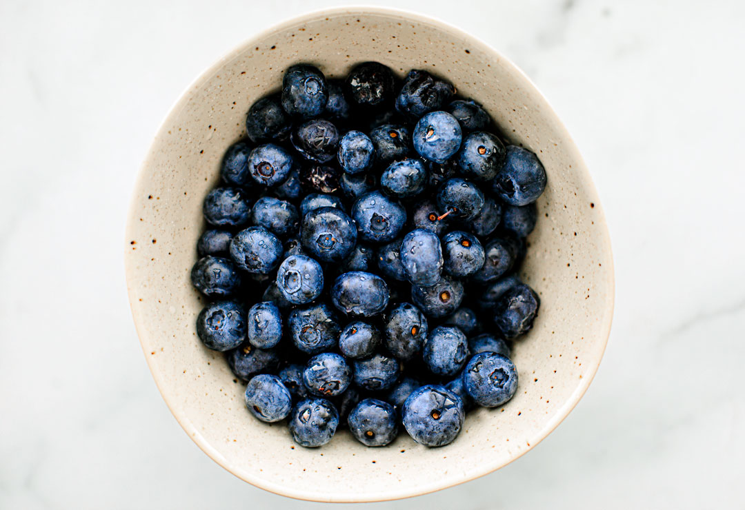 Bowl of fresh blueberries.