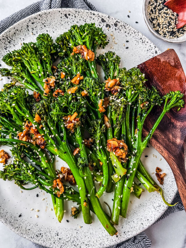 Garlic Ginger Sautéed Broccolini - Killing Thyme