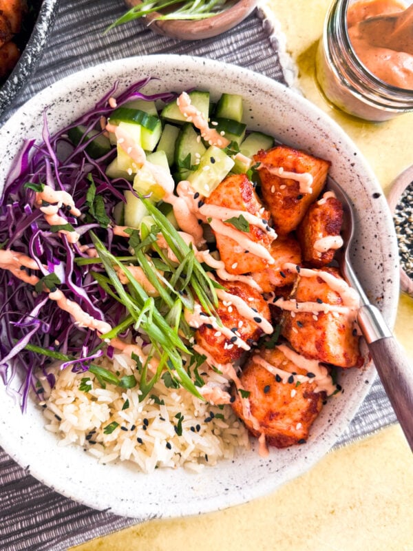 Amazing Bang Bang Salmon Bowls